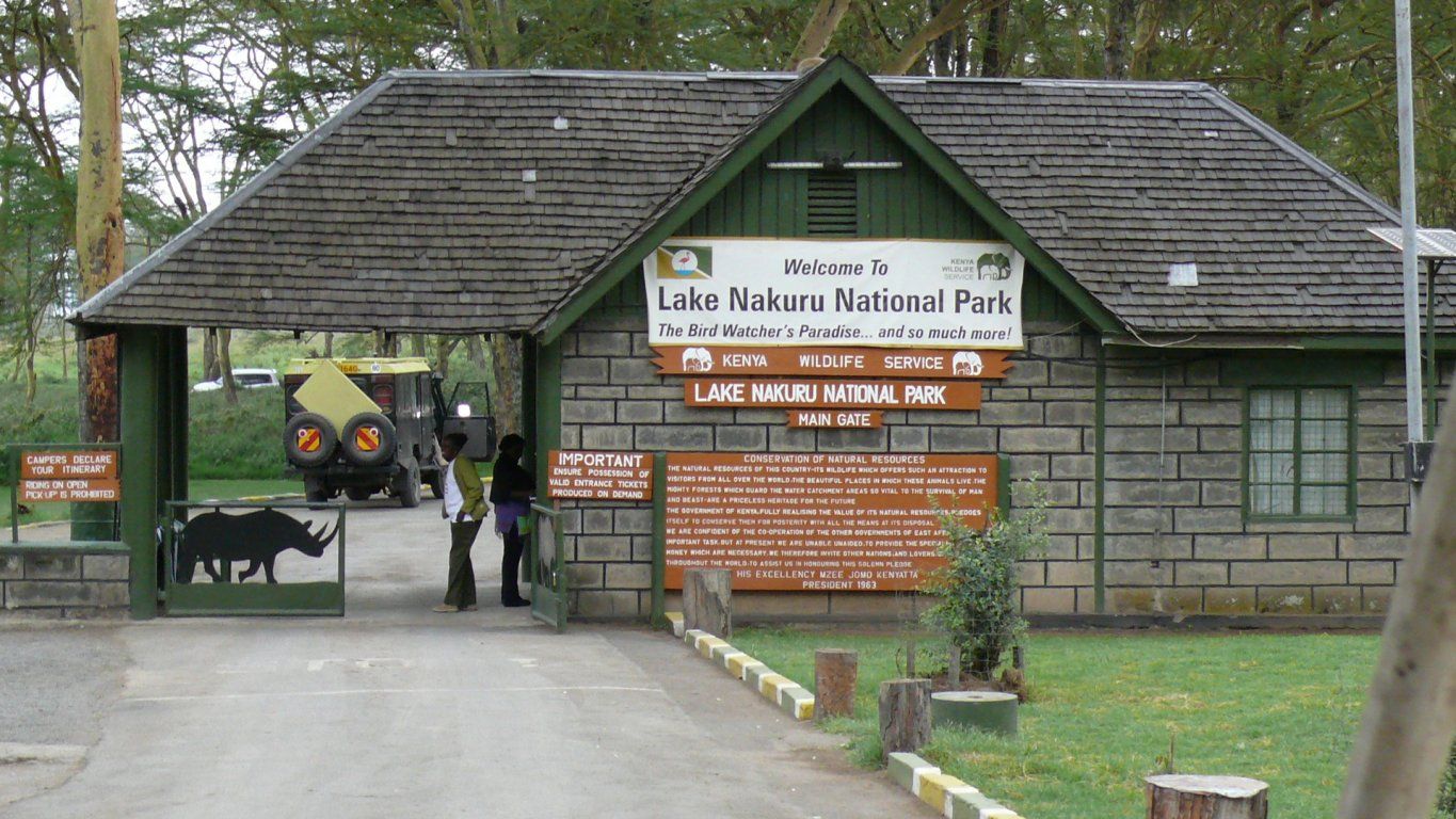 lake-nakuru-national-park-gates